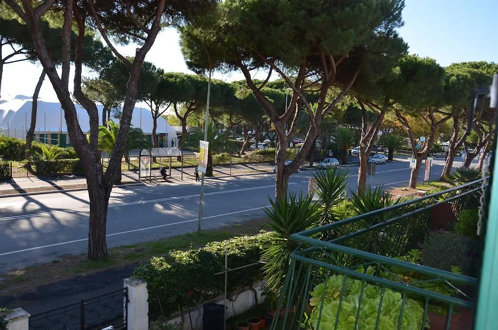 Casa Lia Βίλα Marina Di Carrara 0*,