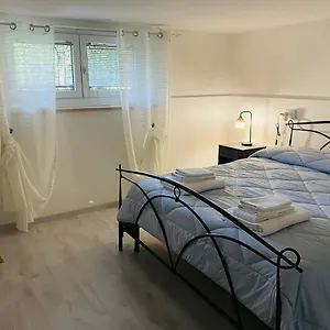 Con Giardino, La Casa Di G&g Appartamento